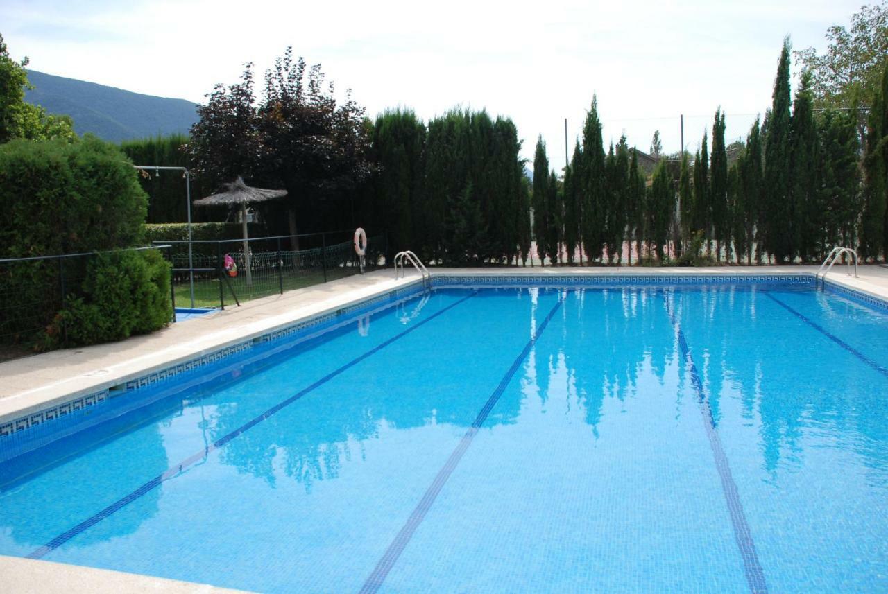 Atico En Biescas Con Piscina, Tenis Y Barbacoa Eksteriør bilde