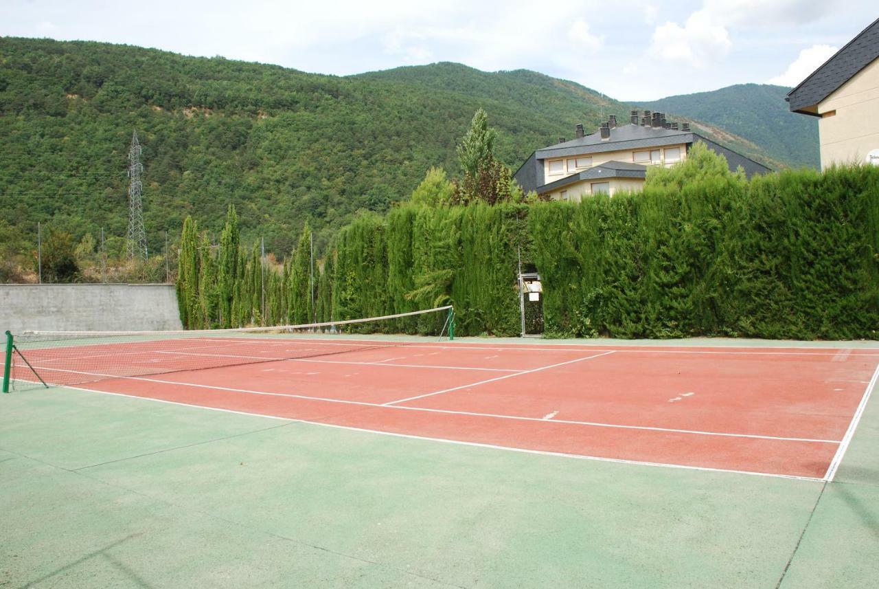 Atico En Biescas Con Piscina, Tenis Y Barbacoa Eksteriør bilde